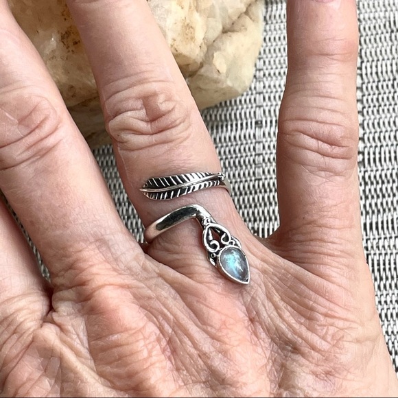 RAINBOW MOONSTONE 925 sterling snake bypass ring NWT - Picture 3 of 9